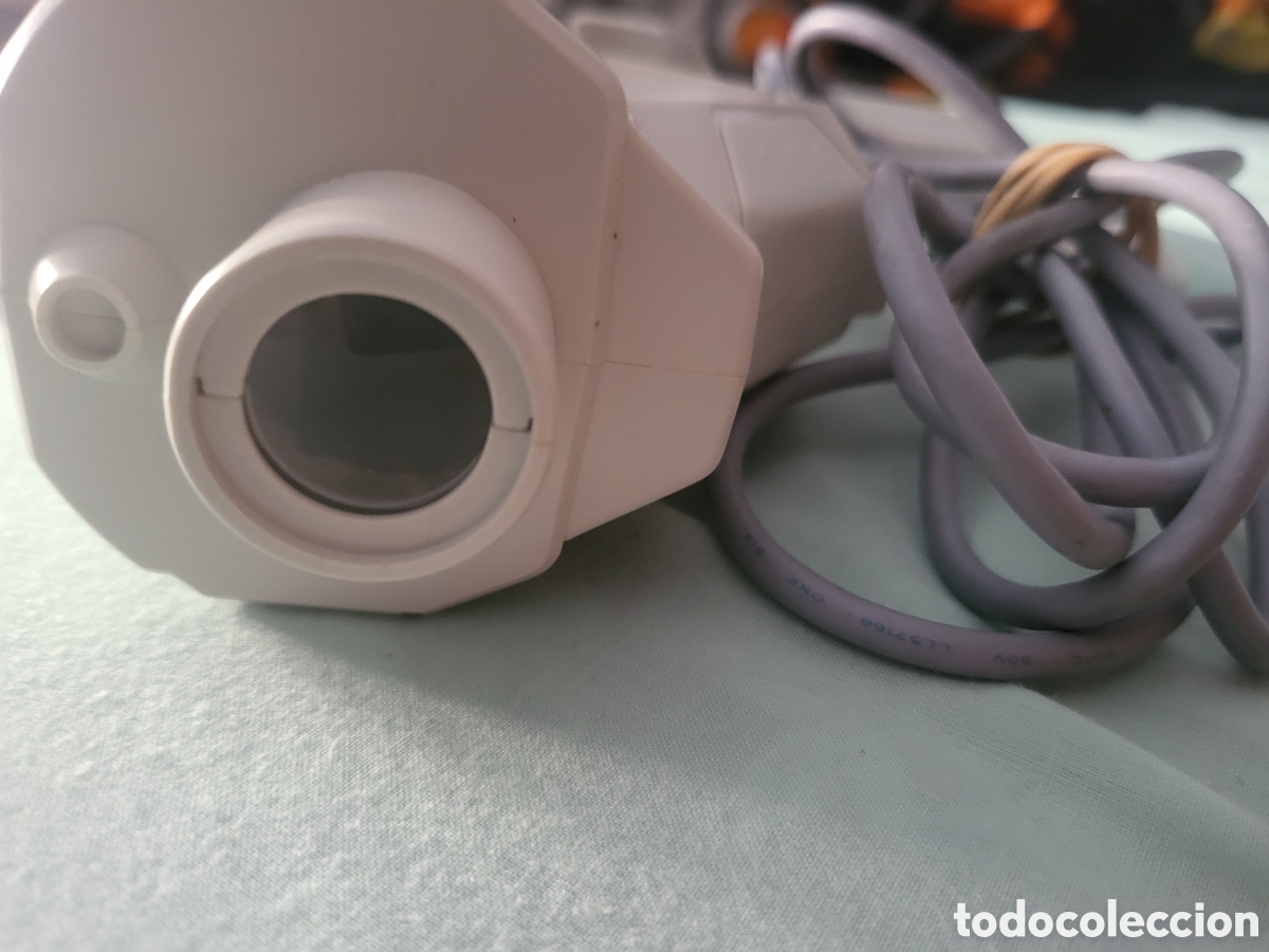 Videojuegos y consolas: Dreamcast pistola oficial - Foto 4