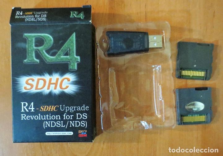 Videojuegos y consolas: R4 SDHC 2 TARJETAS - Foto 2