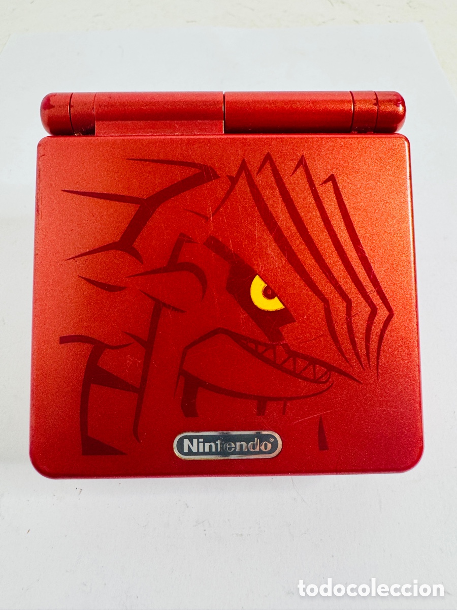 Videojuegos y consolas: Nintendo Game Boy Advance SP Edici&oacute;n Groudon con Juego sin Cargador