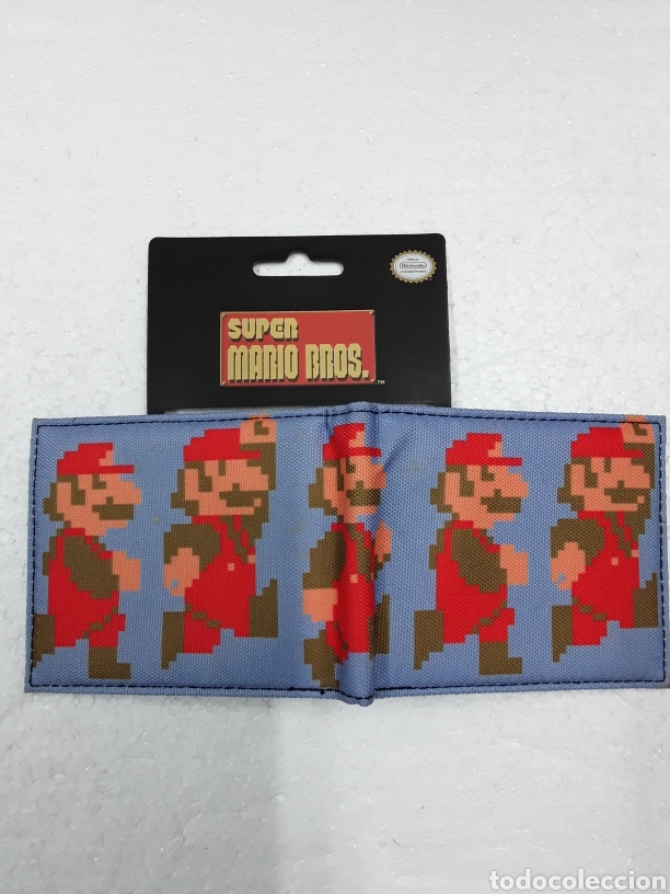 Videojuegos y consolas: Cartera - Billetera P&iacute;xel Mario Nintendo Bioworld - Foto 2