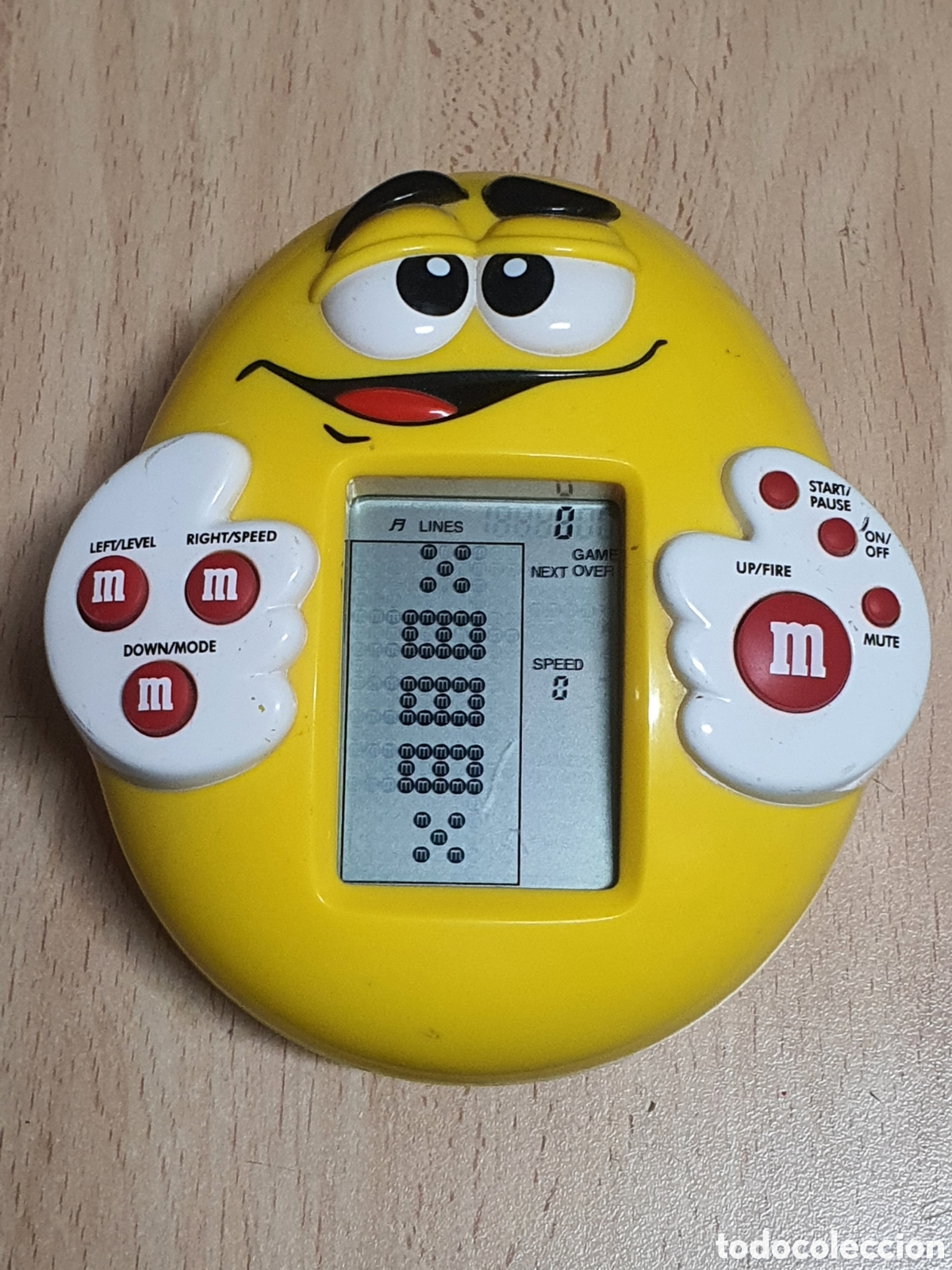Videojuegos y Consolas: Mini consola m&m's a&ntilde;o 1997 con pantalla lcd