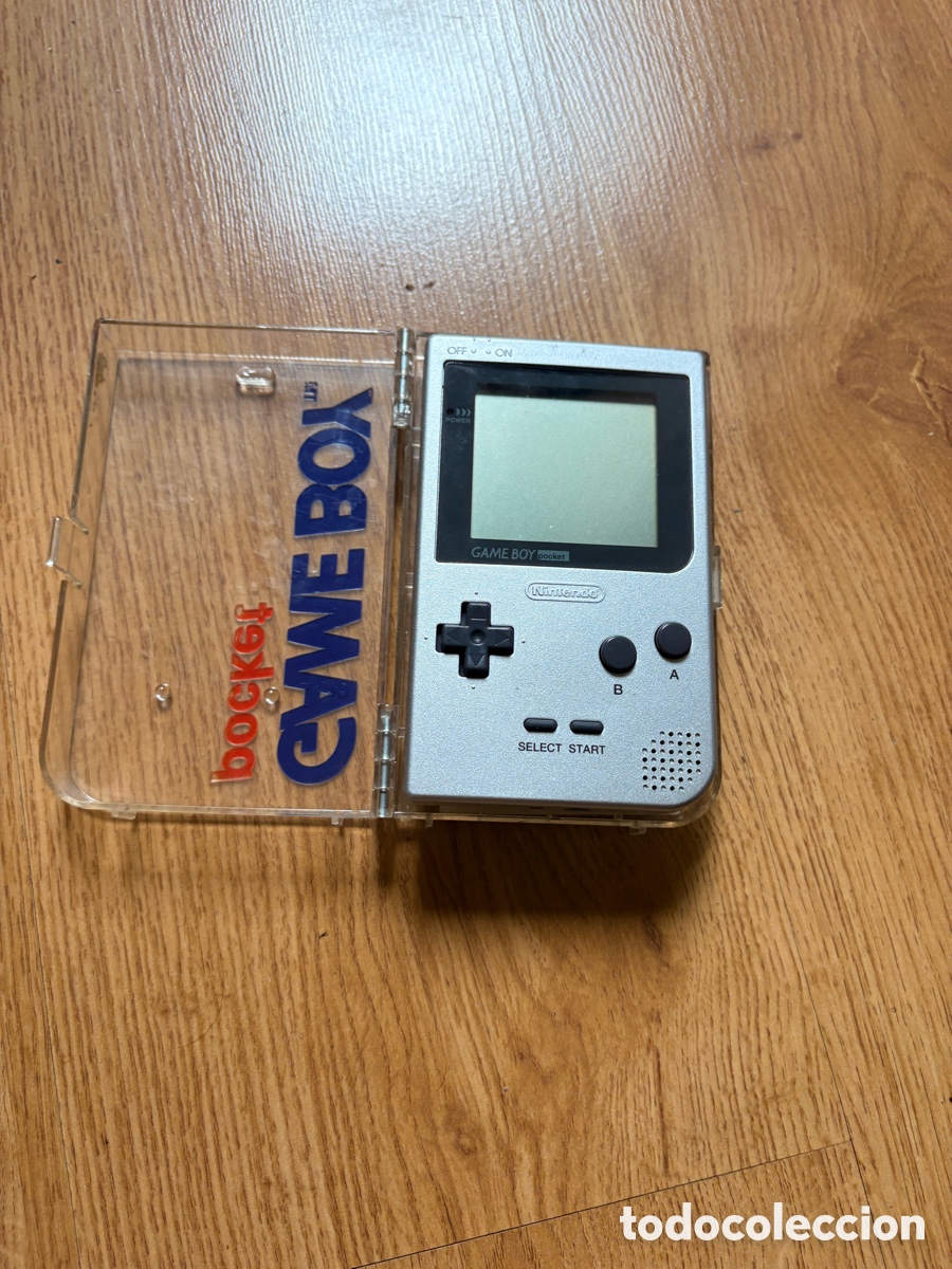 Videojuegos y consolas: Game Boy Pocket plateada - Foto 1