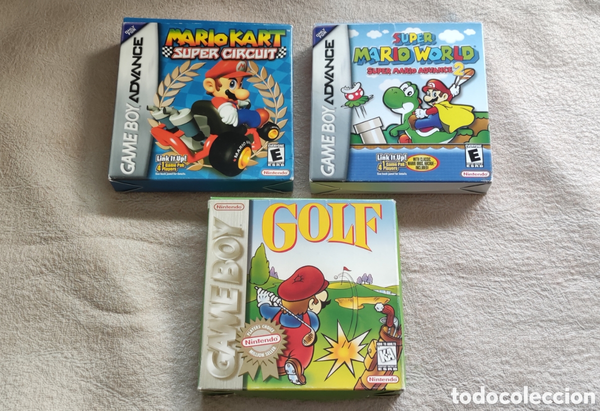 Videojuegos y consolas: cajas y manuales Game Boy y Game Boy Advance.