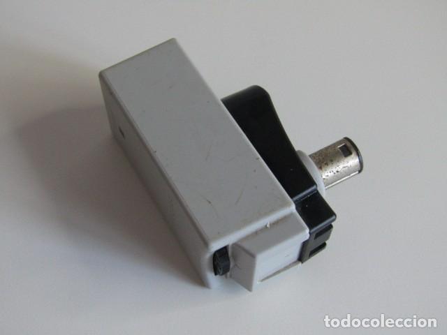 Videojuegos y consolas: RECEPTOR NINTENDO GAMECUBE WAVEBIRD WIRELESS USADO - Foto 2