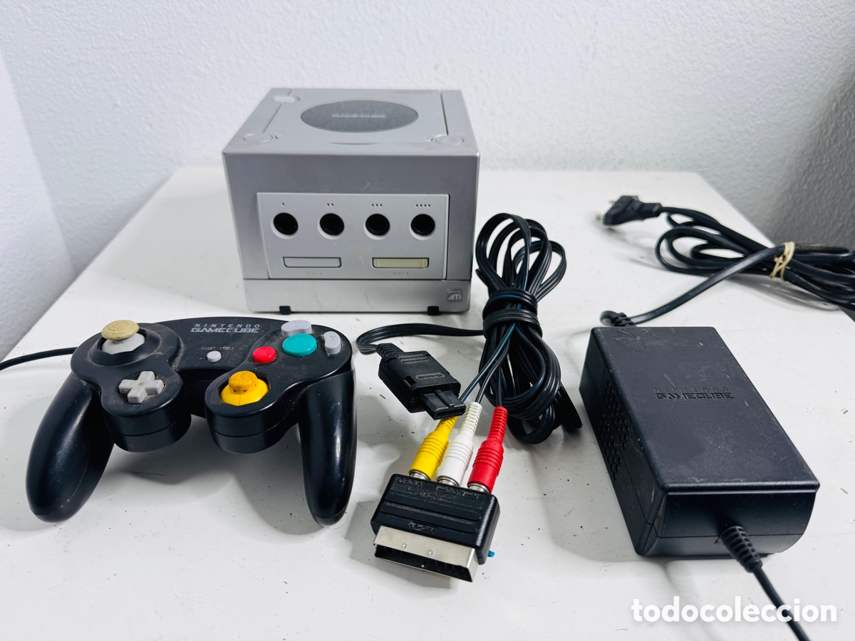 Videojuegos y consolas: Nintendo GameCube Platinum Silver Console - Foto 2
