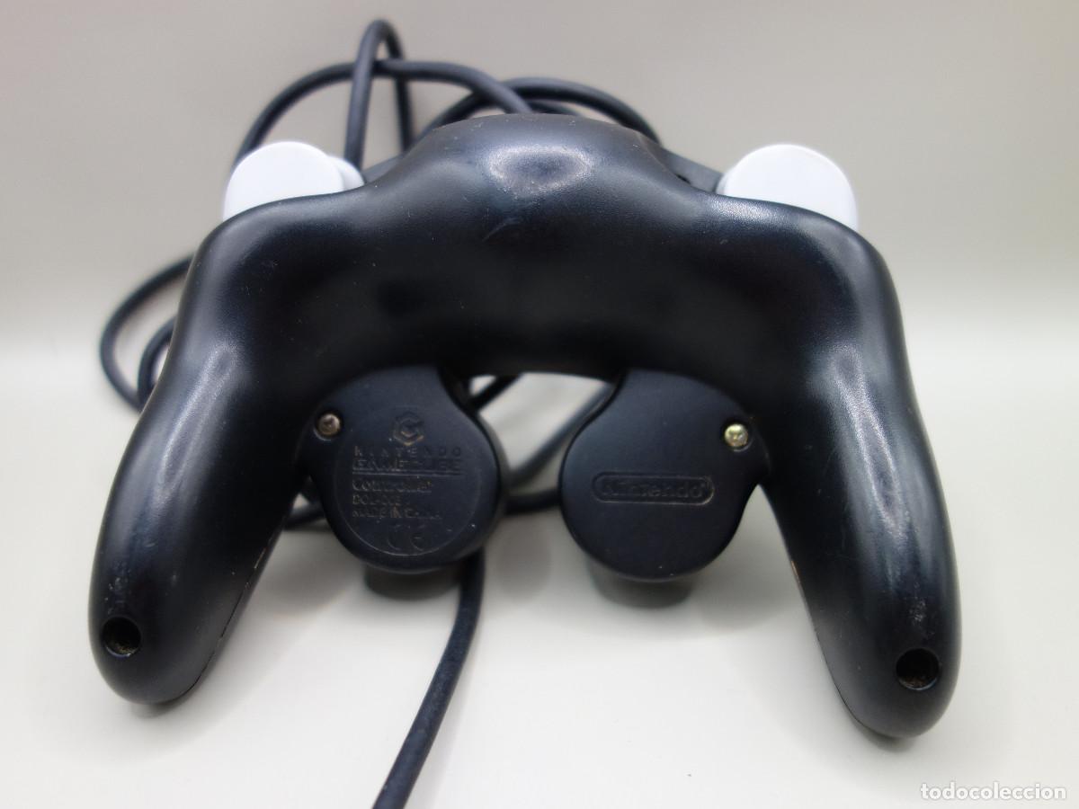 Videojuegos y consolas: MANDO NEGRO ORIGINAL DE NINTENDO GAMECUBE - Foto 2