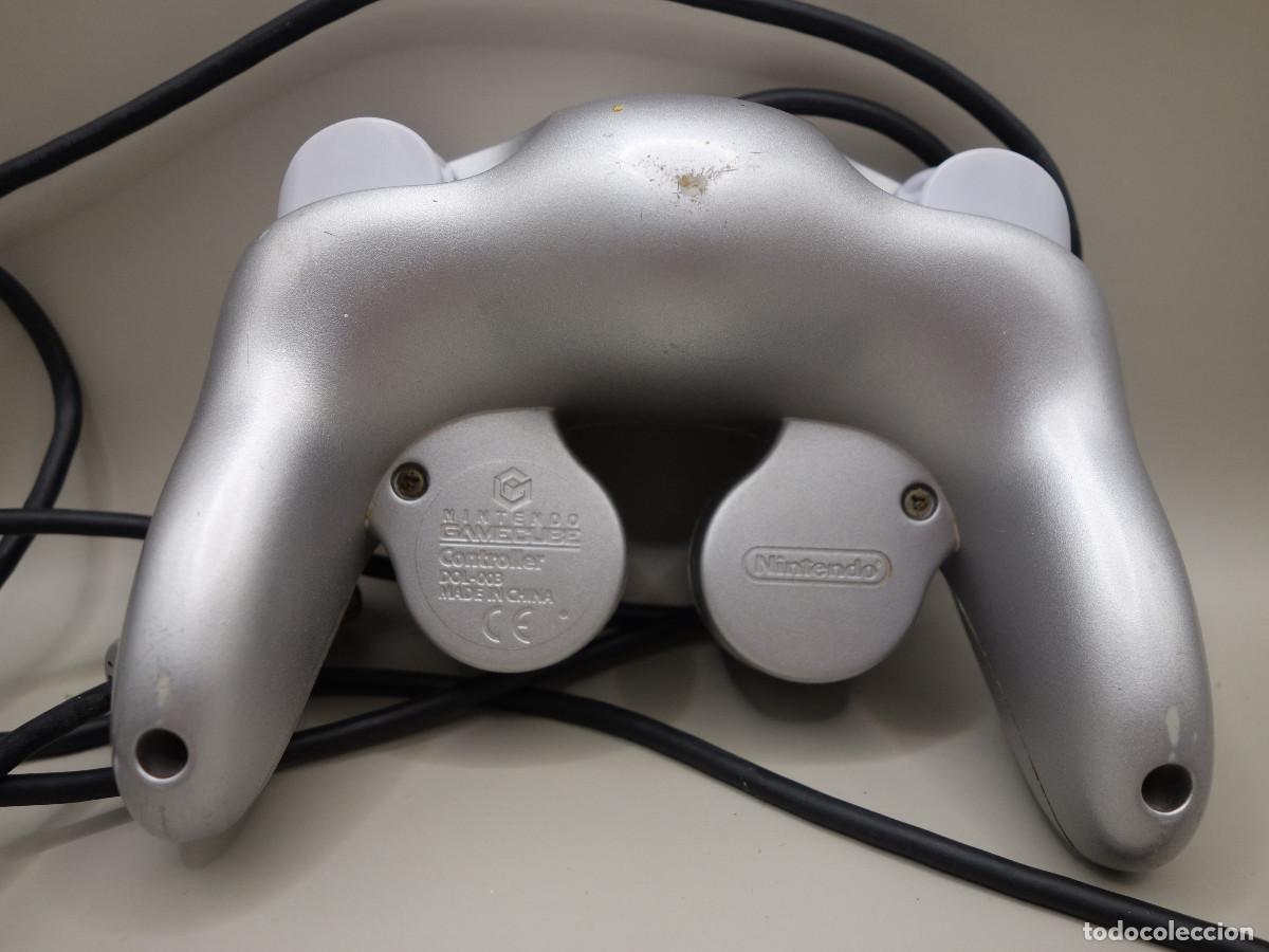 Videojuegos y consolas: MANDO GRIS ORIGINAL DE NINTENDO GAMECUBE - Foto 2
