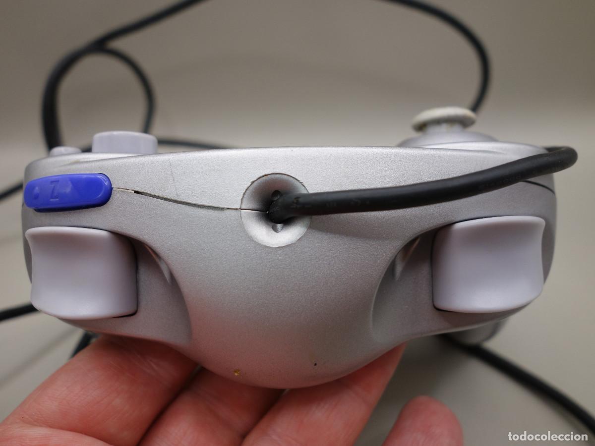 Videojuegos y consolas: MANDO GRIS ORIGINAL DE NINTENDO GAMECUBE - Foto 3