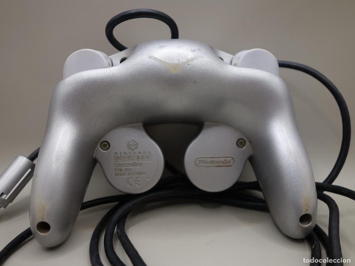 Videojuegos y consolas: MANDO GRIS ORIGINAL DE NINTENDO GAMECUBE - Foto 2