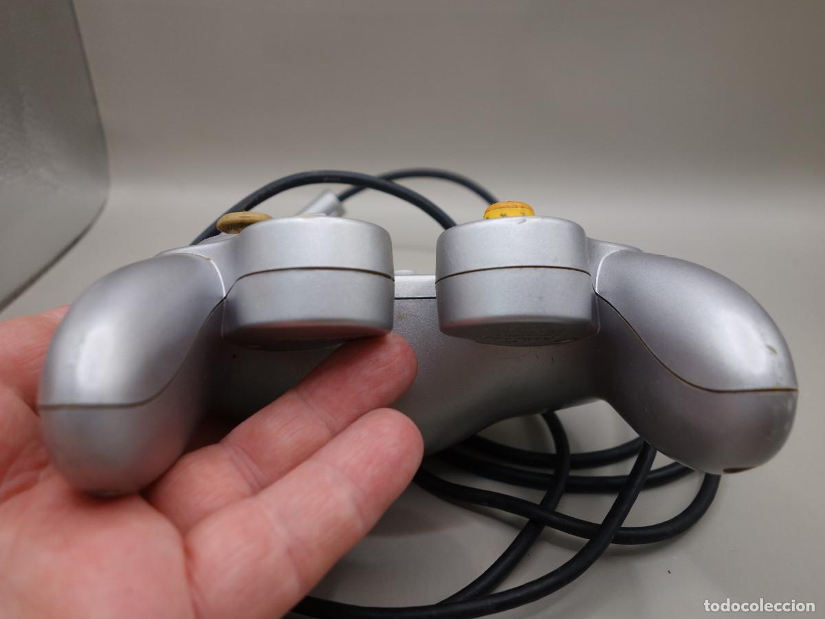 Videojuegos y consolas: MANDO GRIS ORIGINAL DE NINTENDO GAMECUBE - Foto 5