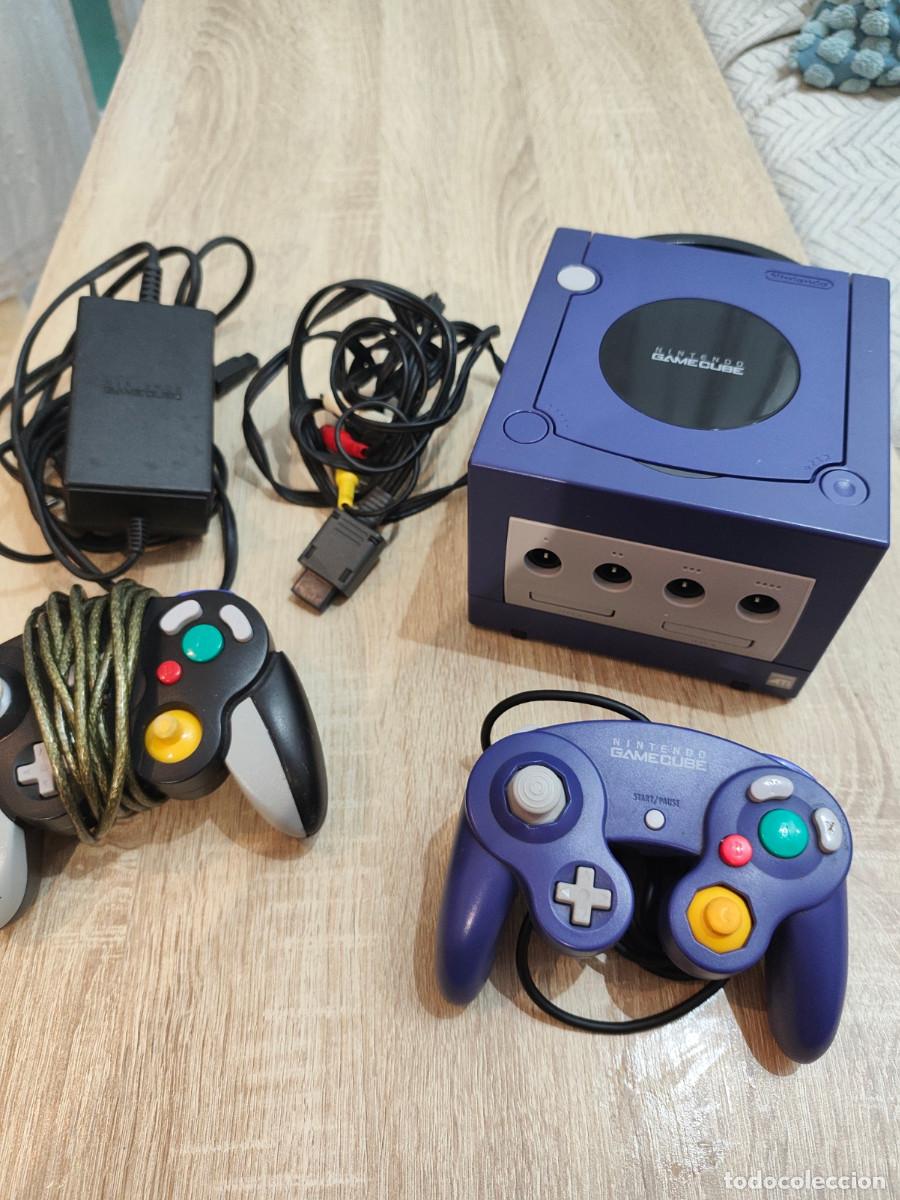 Videojuegos y Consolas: Consola Gamecube + 2 mandos + Cables + memoria