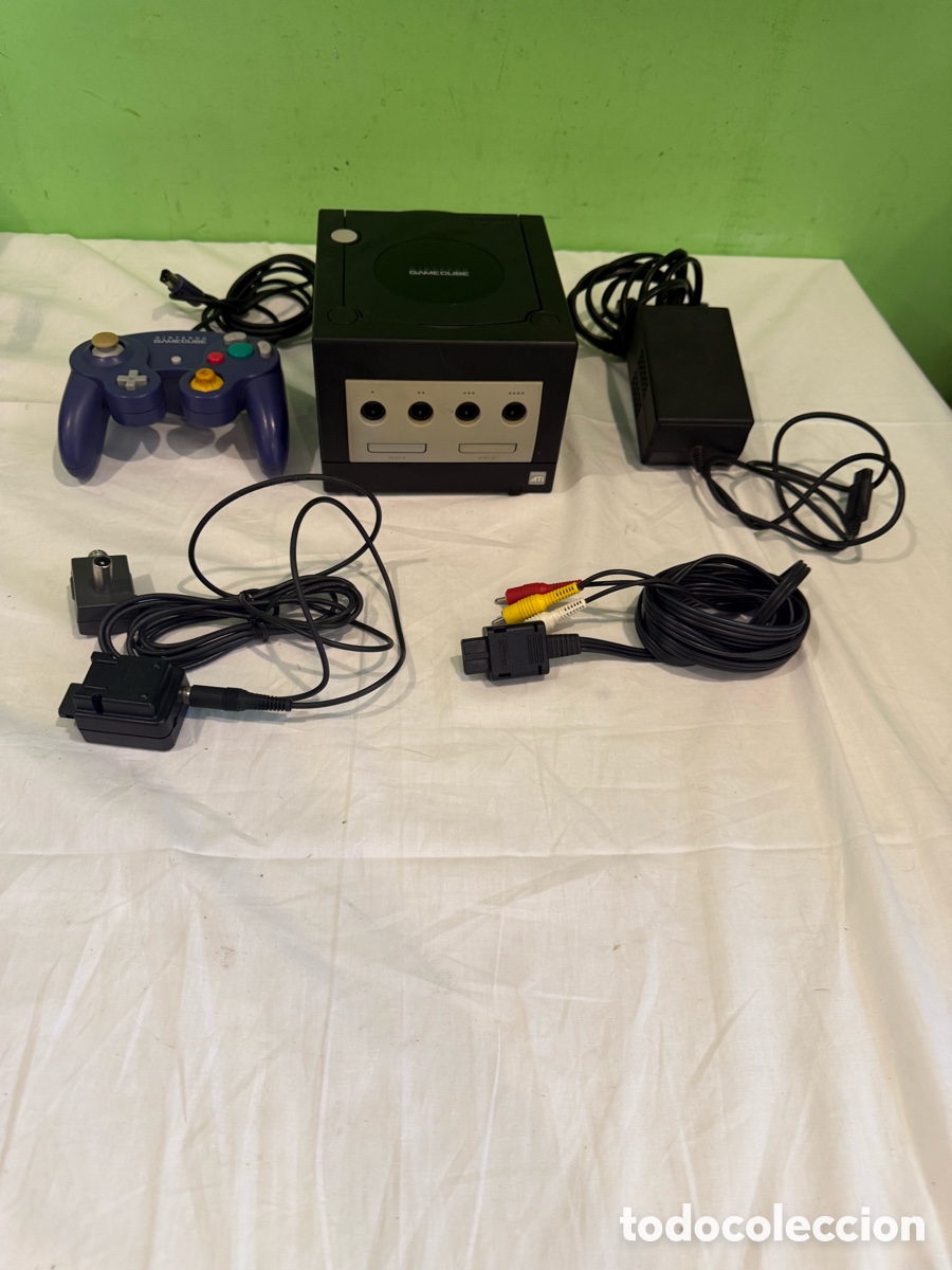 Videojuegos y consolas: Nintendo GameCube DOL-001 EUR + Mando y Cables &ndash; Funcionando