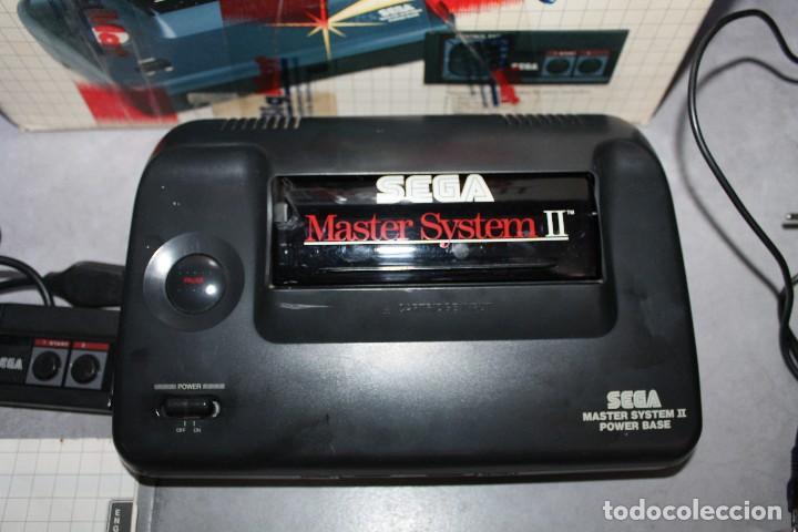 Videojuegos y consolas: Master System II con Caja Cableado Mando e Instrucciones Funcionando Sega - Foto 2