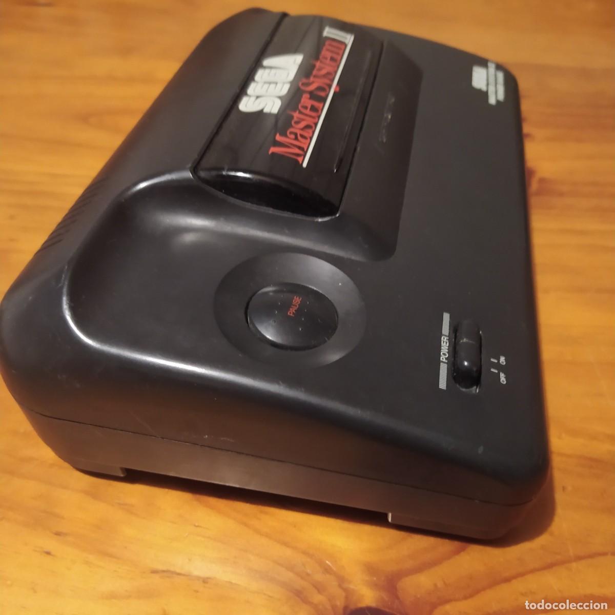 Videojuegos y consolas: M&aacute;ster system II video consola - Foto 3