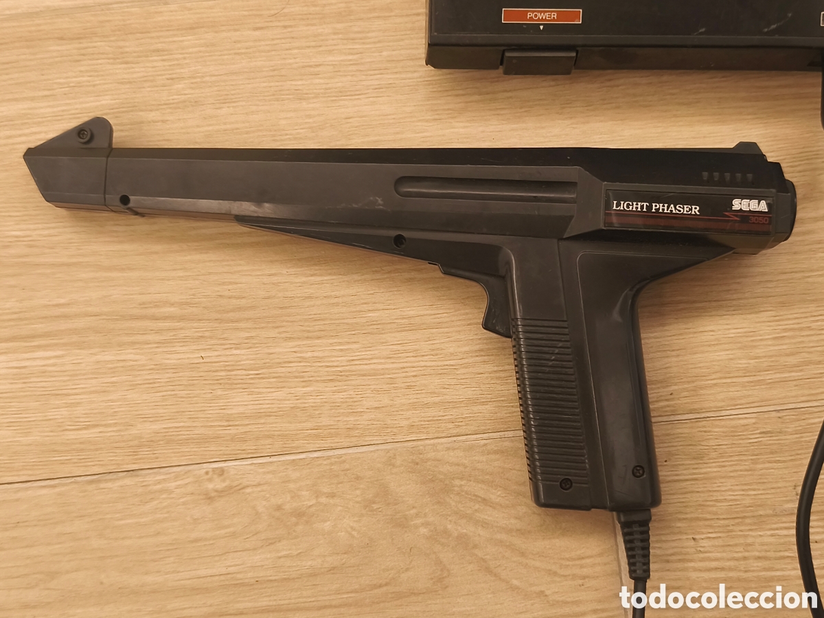 Videojuegos y consolas: Sega Masters system, consola y pistola - Foto 3