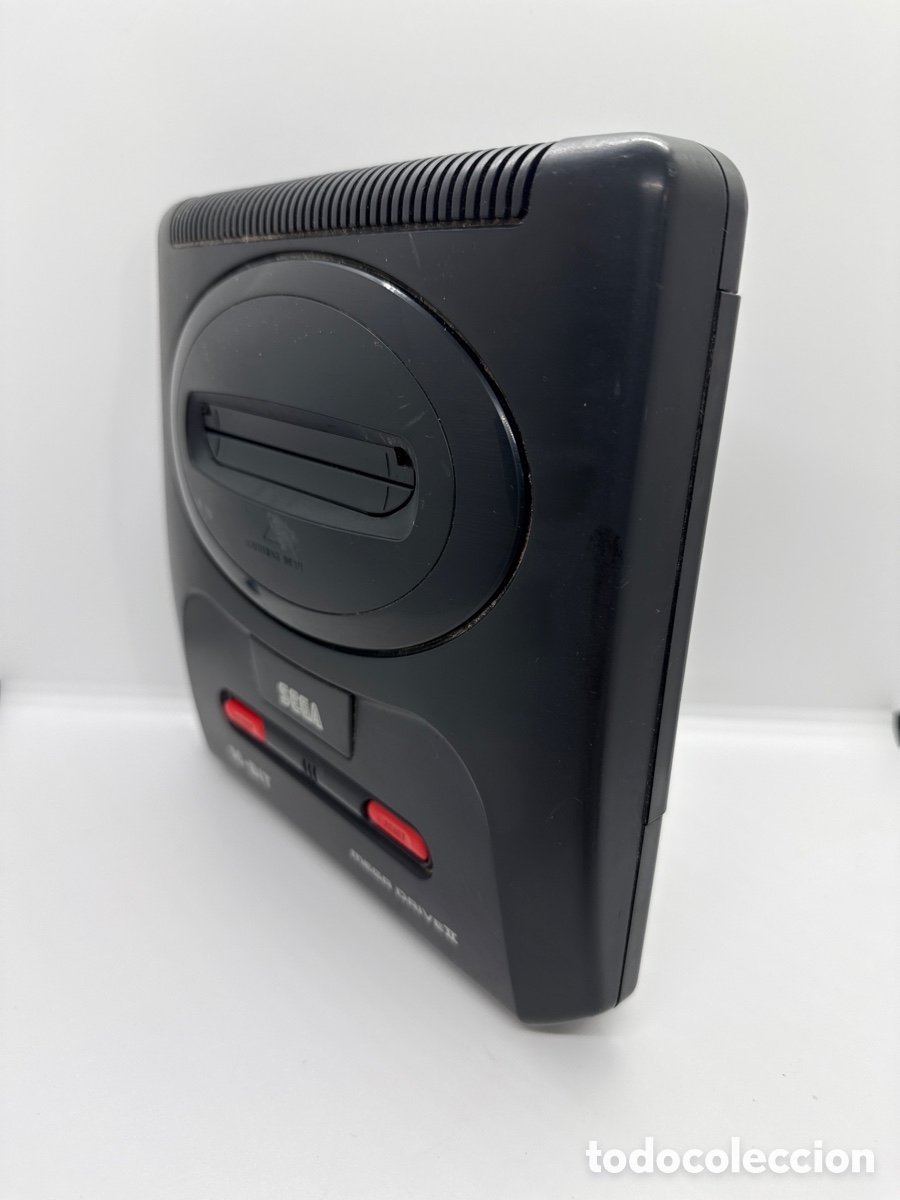 Videojuegos y consolas: Sega mega Drive II sin cable sin probar - Foto 2