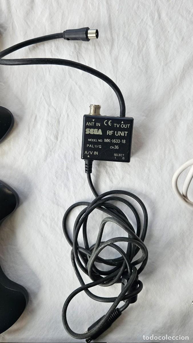 Videojuegos y consolas: Consola SEGA Mega Drive II con dos mandos - Foto 7