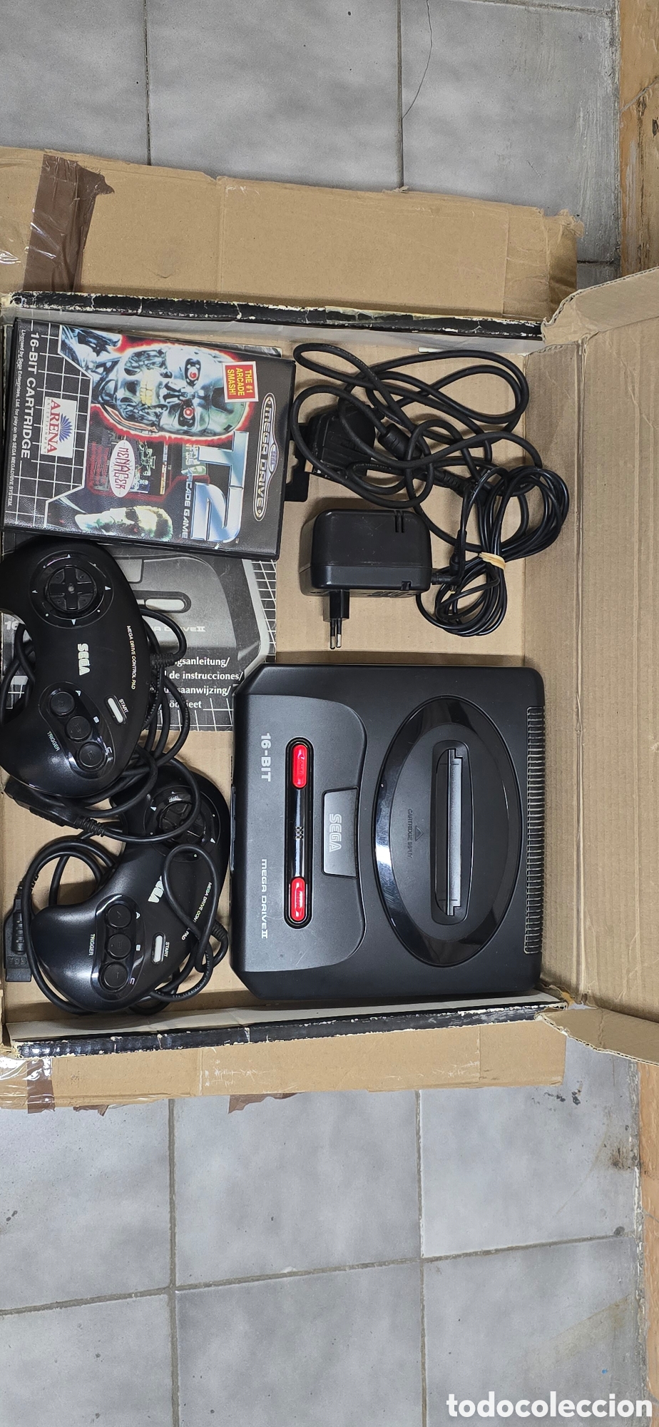 Videojuegos y Consolas: Sega Mega Drive II con Caja y Juego Terminator 2