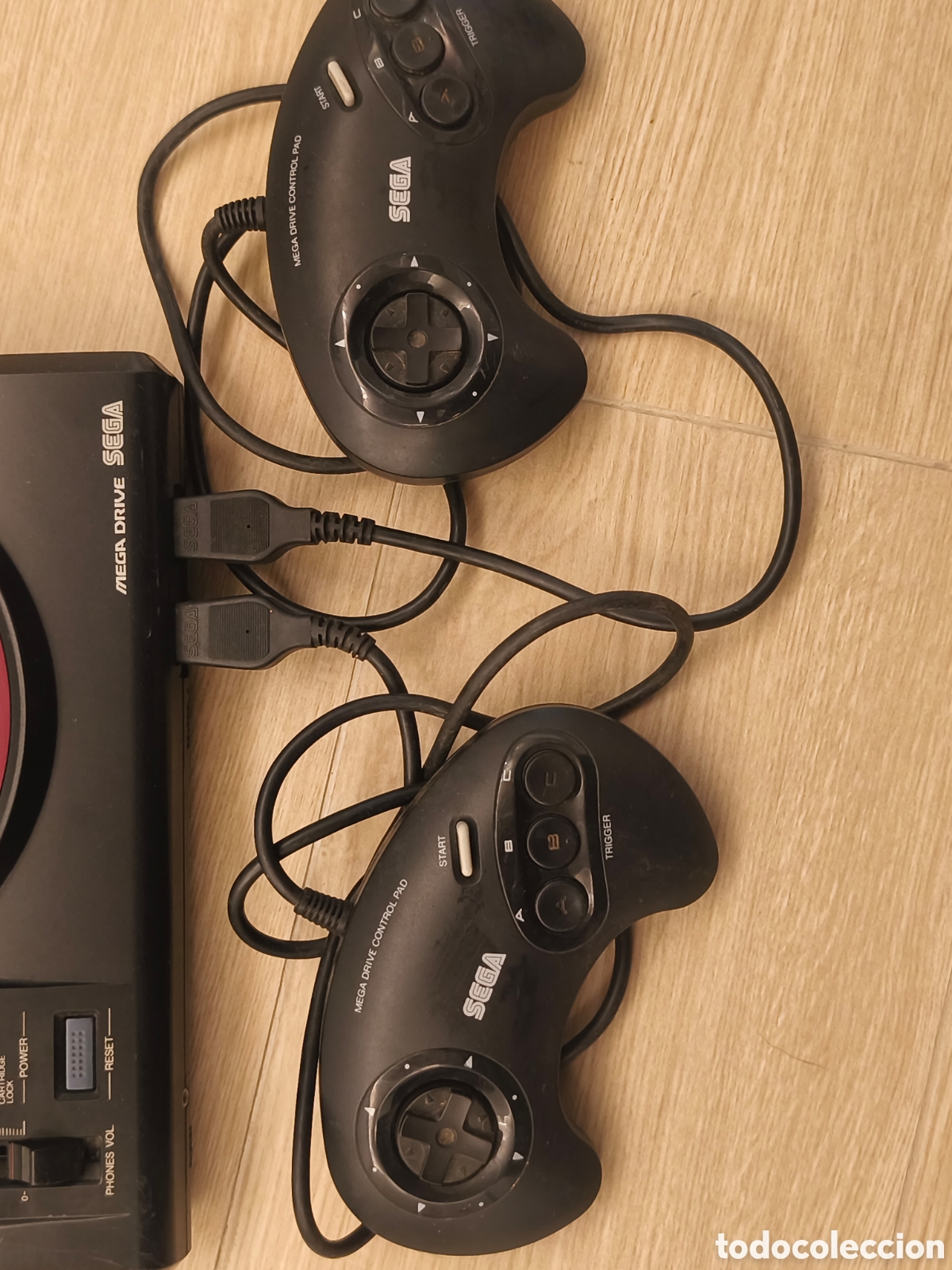 Videojuegos y consolas: Megadrive Consola con mandos - Foto 2