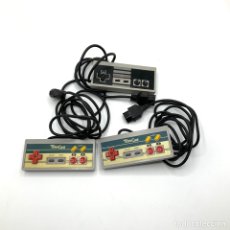Videojuegos y Consolas: LOTE DE 3 MANDOS NINTENDO NES - CONTROLLER - Y 2 MANDOS CONTROLADORES TURBO CARD PARA CLÓNICA DE NES. Lote 302283608