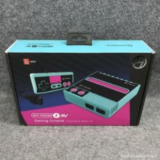 Videojuegos y Consolas: HYPERKIN RETRON 1 AV NUEVO NINTENDO NES. Lote 313108963
