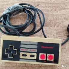 Videojuegos y Consolas: MANDO NINTENDO NES-004E. Lote 316040253