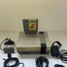 Videojuegos y Consolas: CONSOLA NINTENDO NES ORIGINAL CLASICA 1989 +JUEGO MARIO. Lote 387732399