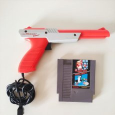 Videojuegos y Consolas: NINTENDO NES ZAPPER LIGHT GUN GRIGIO CON GIOCO MARIO BROS-DUCK HUNT