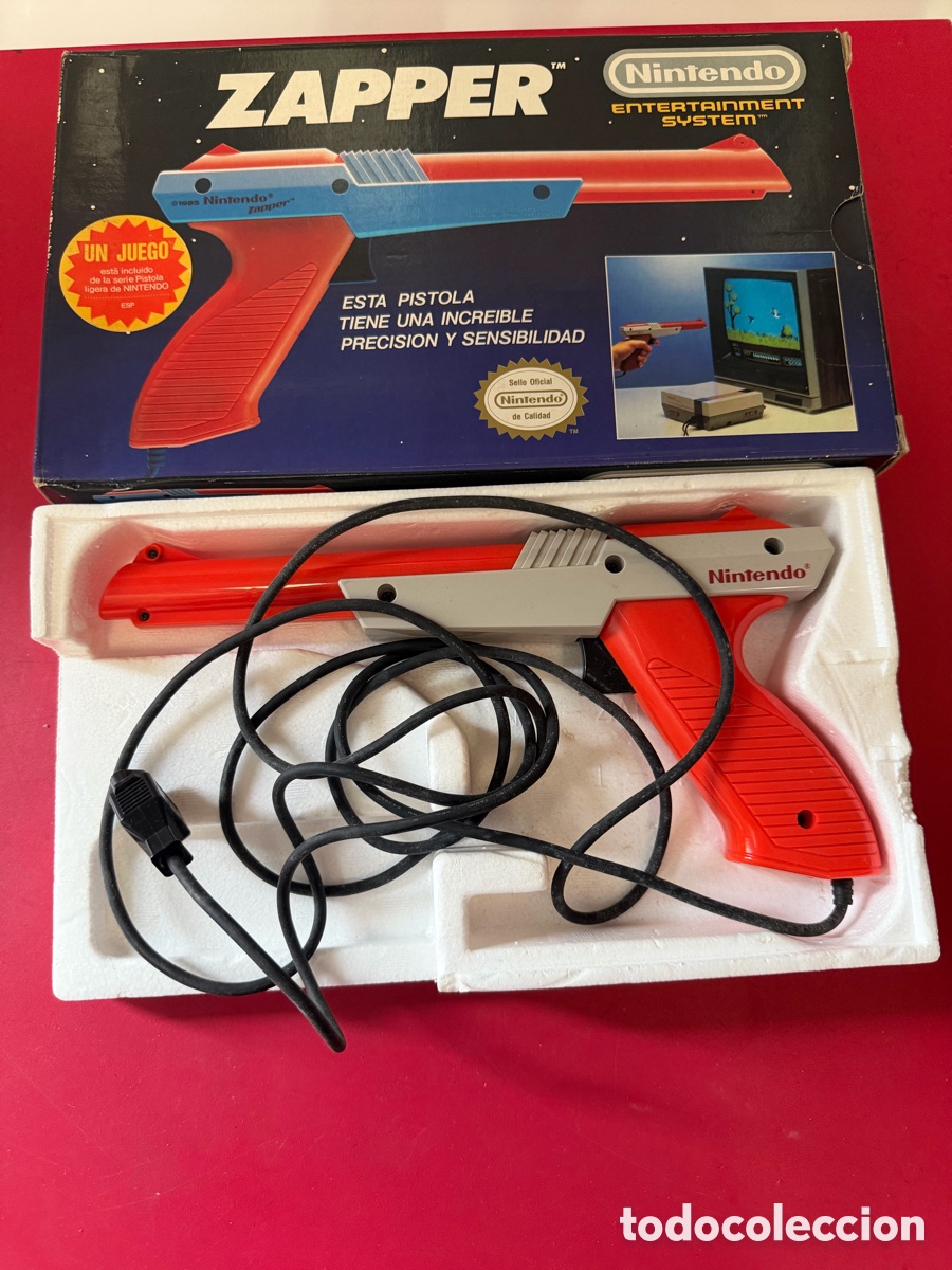 Videojuegos y consolas: Nintendo Zapper original NES + bandeja de porexp&aacute;n