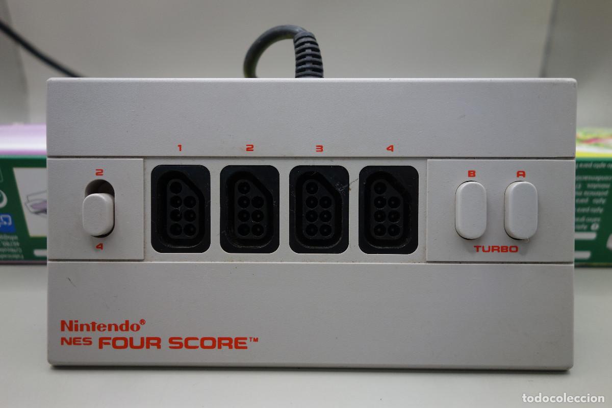 Videojogos e Consolas: FOUR SCORE MULTITAP PARA NINTENDO NES