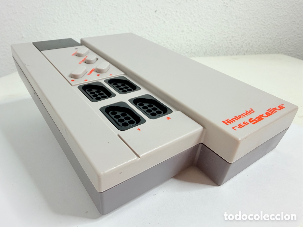 Videojuegos y consolas: Nintendo NES Satellite (modelo NES-032) - Foto 2
