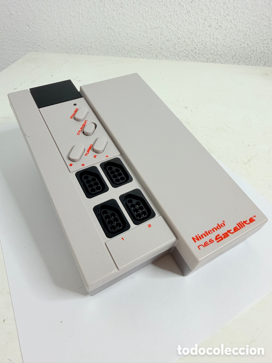 Videojuegos y consolas: Nintendo NES Satellite (modelo NES-032)