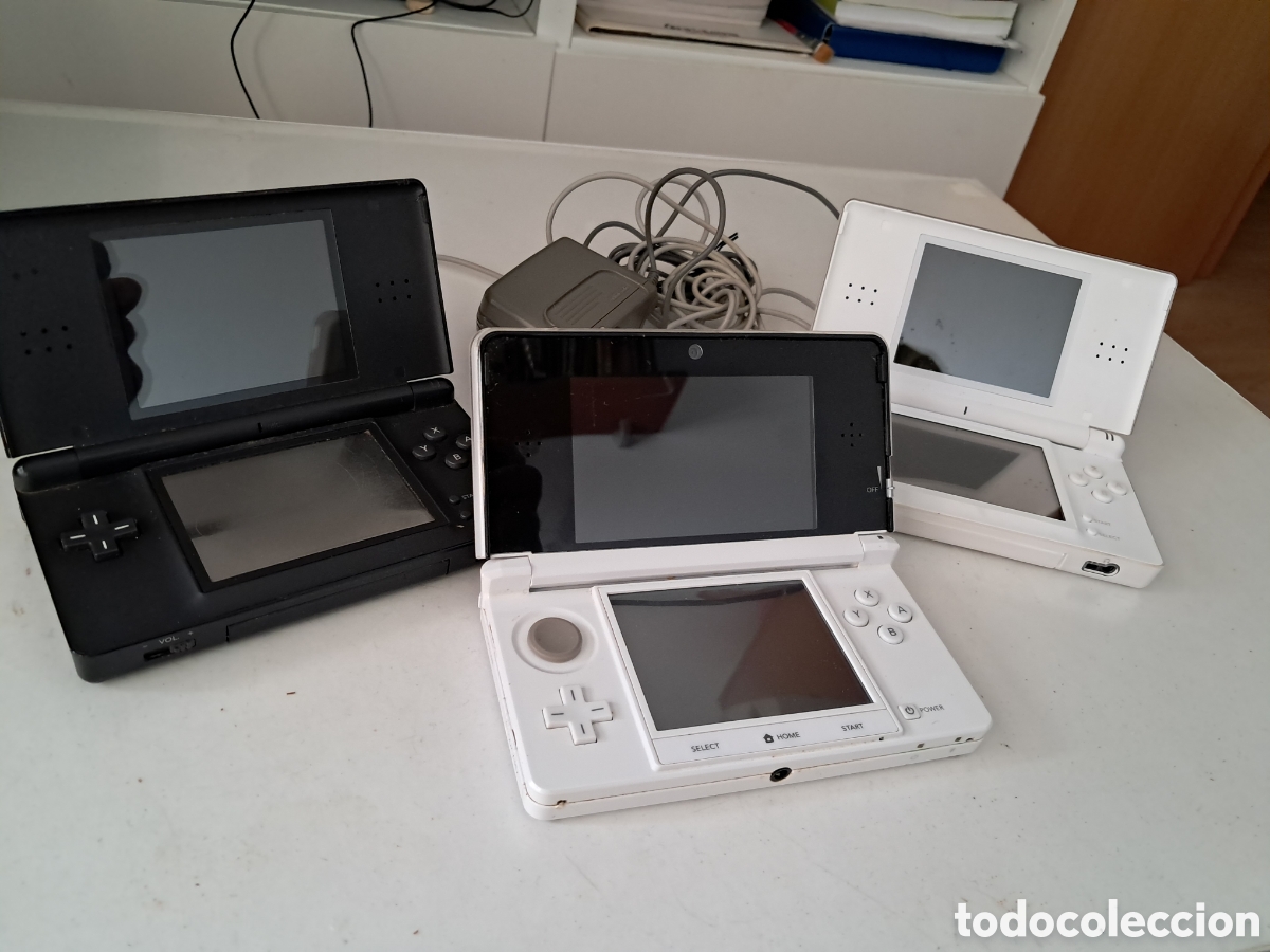 Videojuegos y consolas: NINTENDO 3DS Y DOS NINTENDO DS LITE PARA REPARAR O PARA PIEZAS. MAS DOS CARGADORES