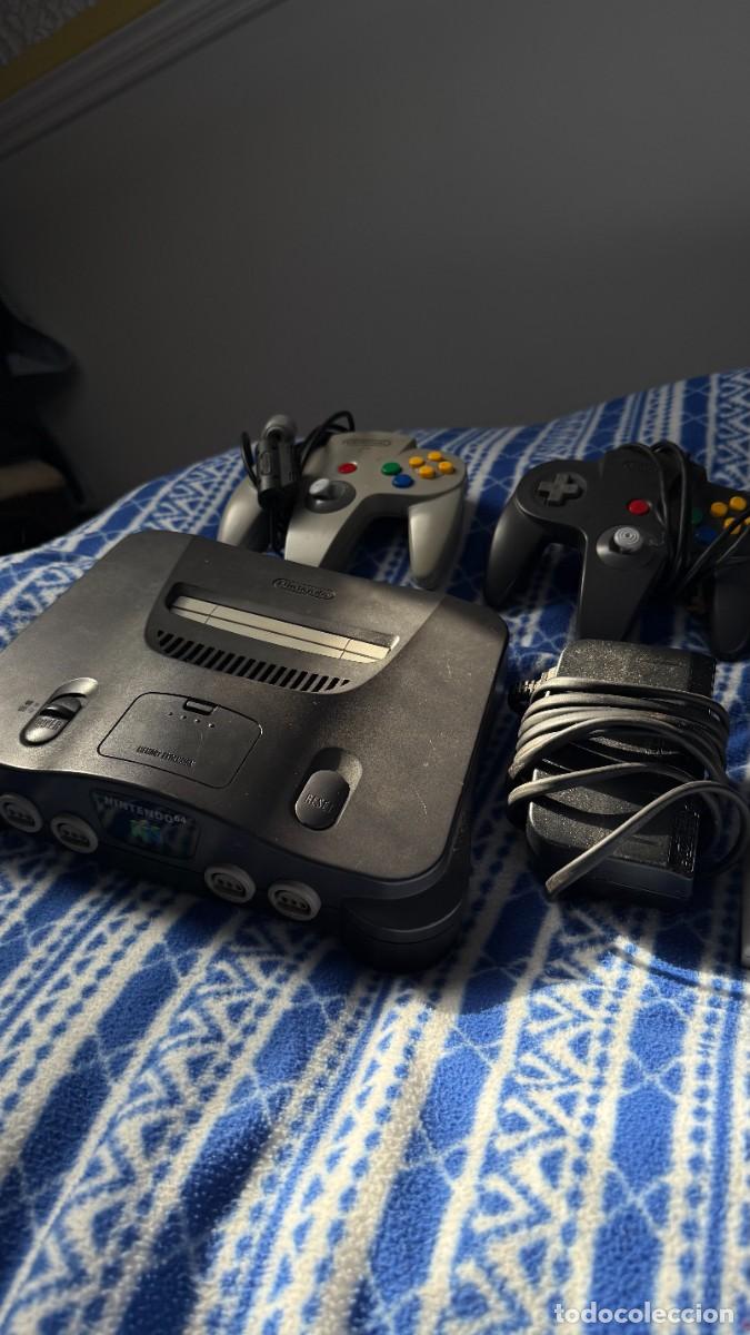 Videojuegos y consolas: Nintendo 64 + 2 comandos - Foto 1