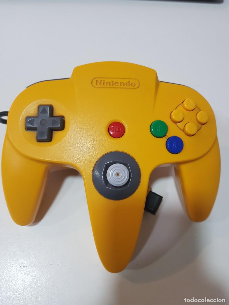 Videojuegos y consolas: Mando controller Nintendo 64 Color amarillo - Foto 1