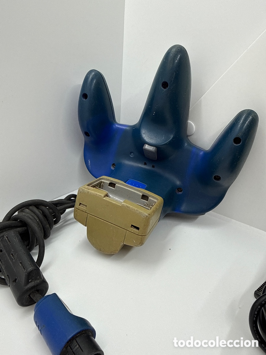 Videojuegos y consolas: Mando Nintendo 64 antiguo - Foto 2