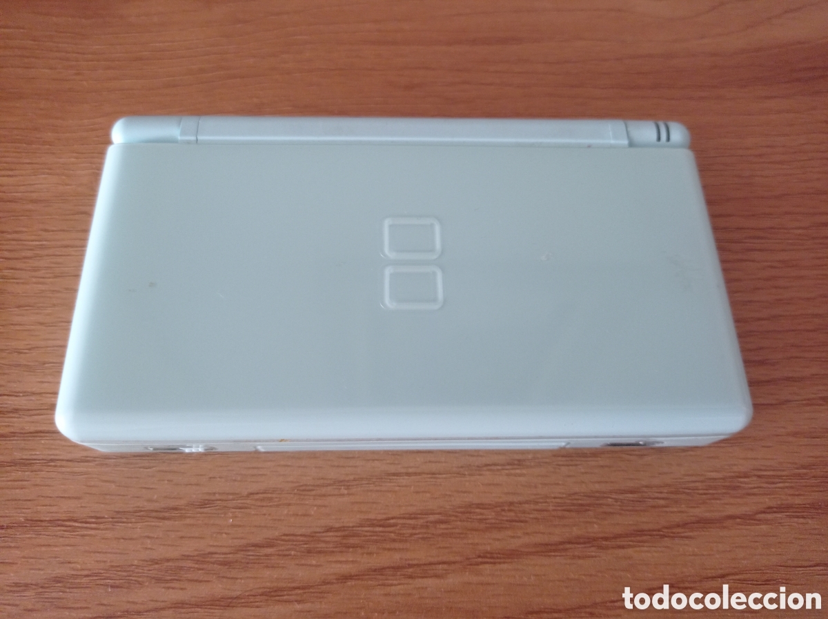 Videojuegos y consolas: Consola Nintendo DS con juego - Foto 8