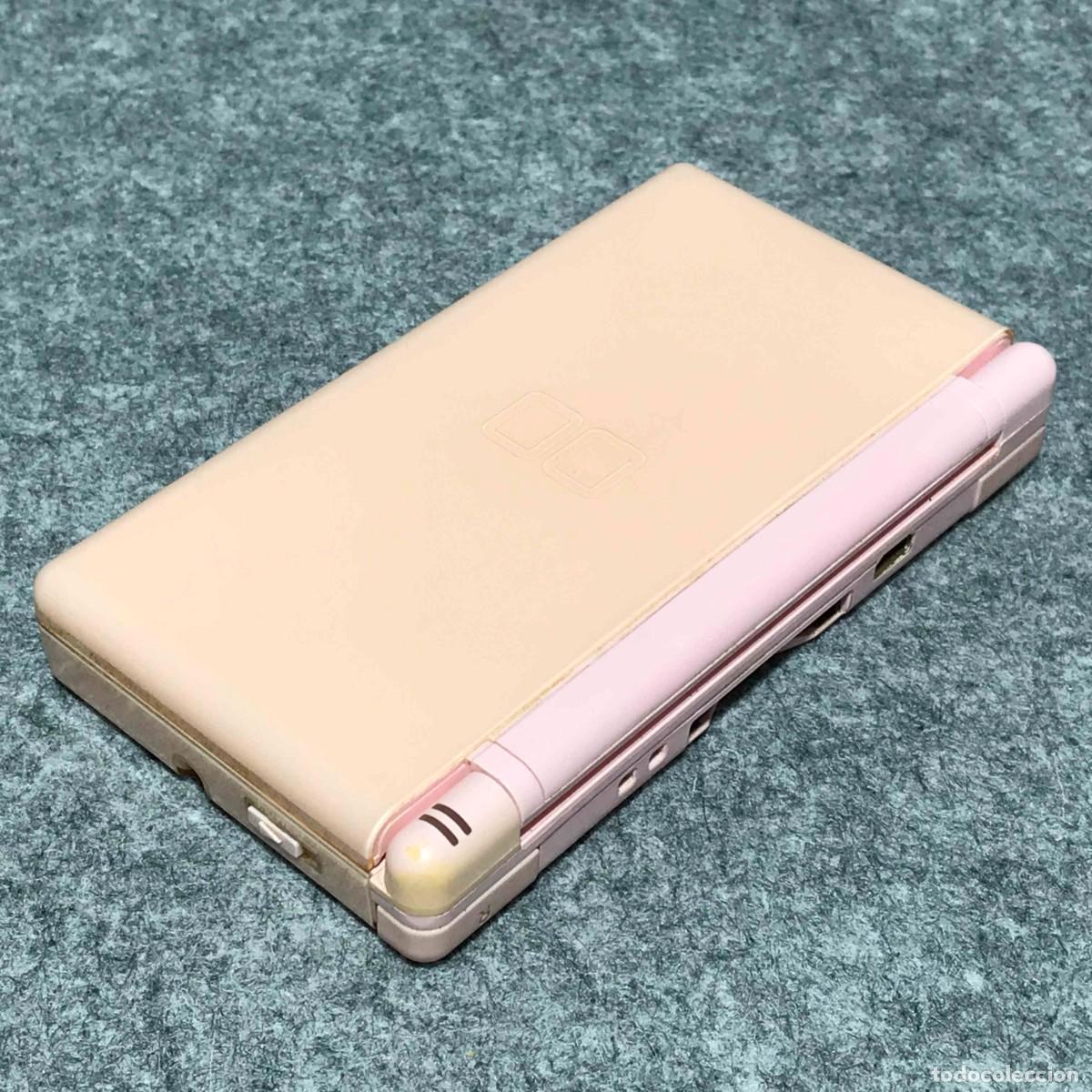 Videojuegos y consolas: CONSOLA NINTENDO DS LITE ROSA+AC - Foto 5