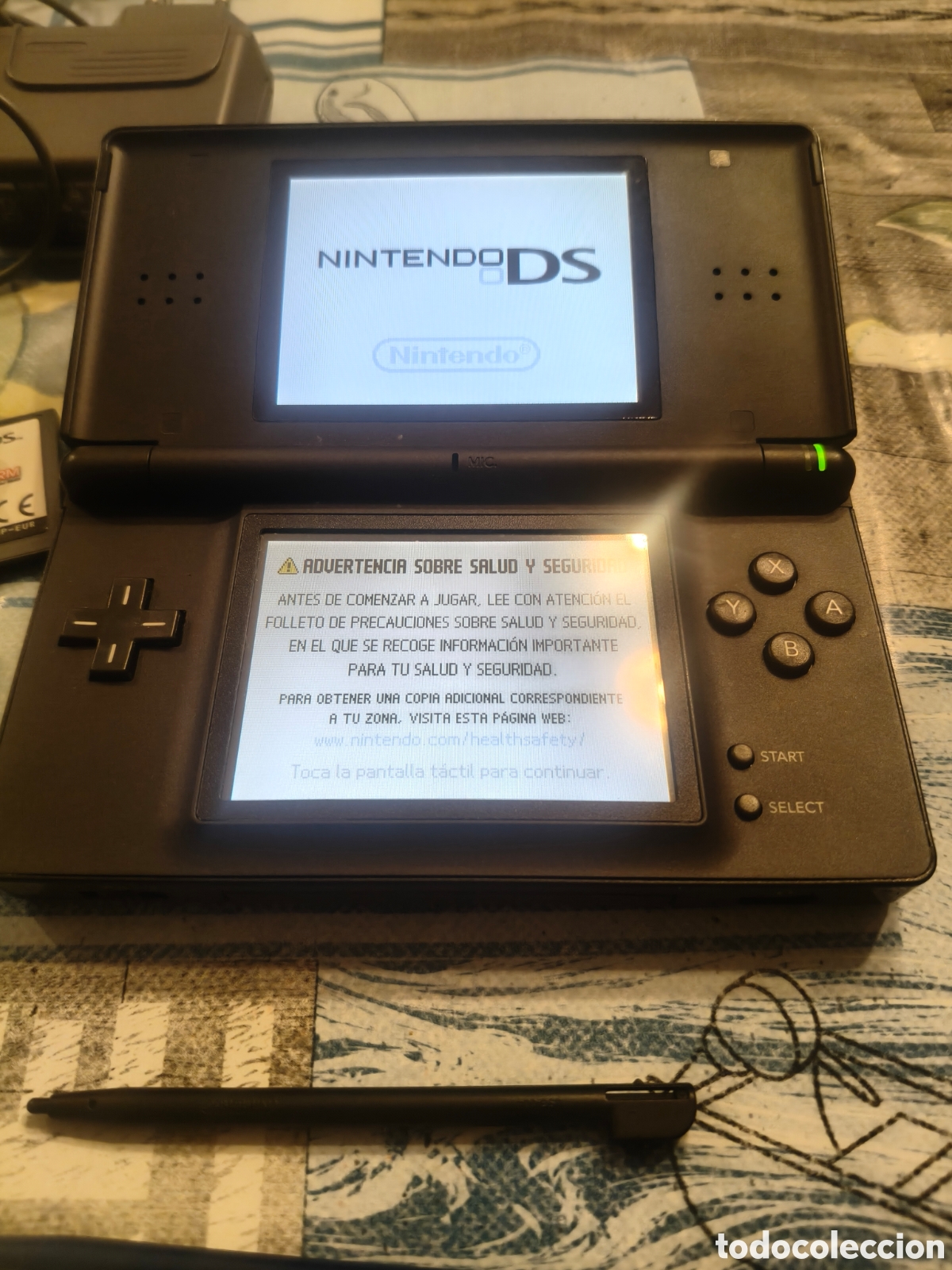 Videojuegos y consolas: Consola Nintendo DS lite negra - Foto 2