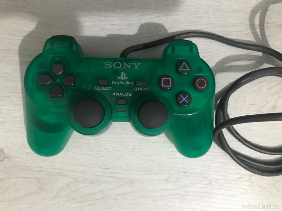 Videojuegos y consolas: Mando PS1 Dual shock verde - Foto 2