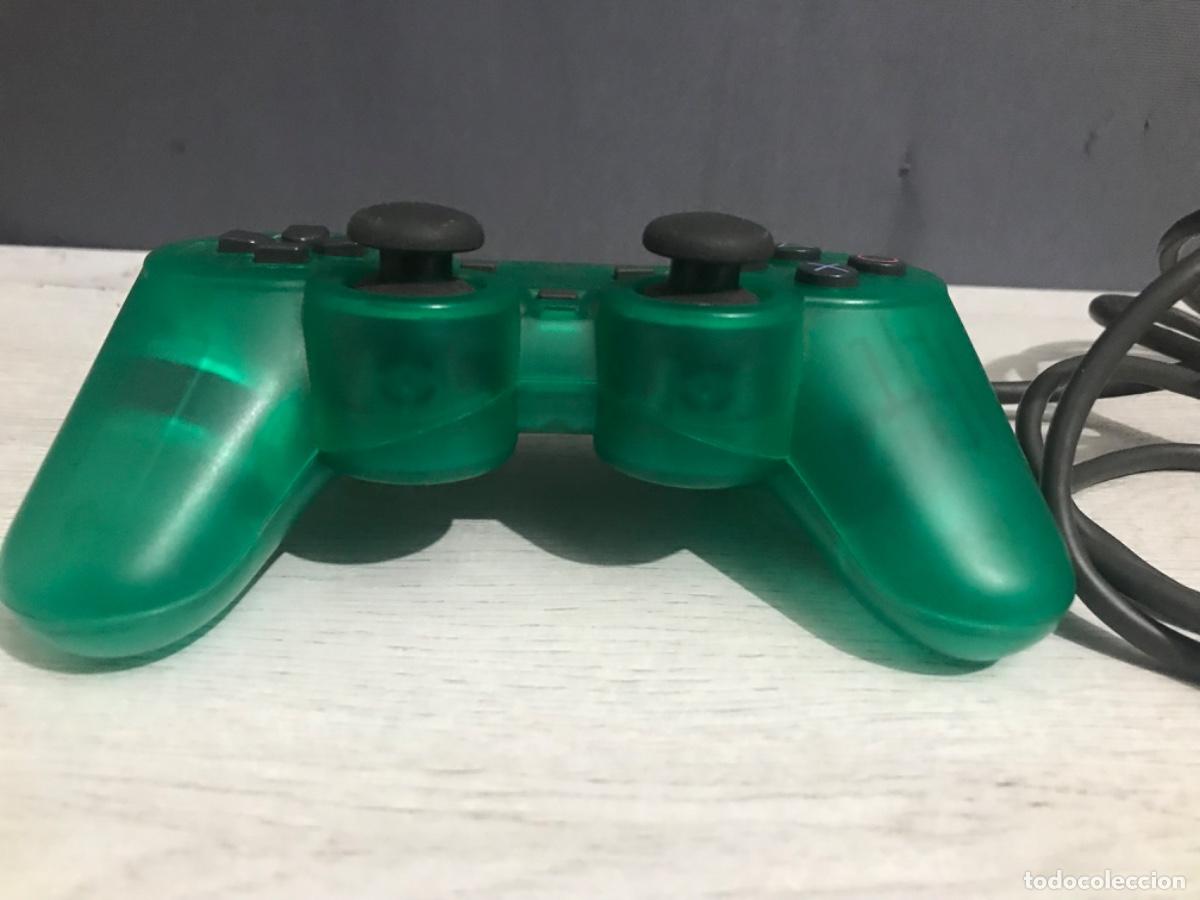 Videojuegos y consolas: Mando PS1 Dual shock verde - Foto 3