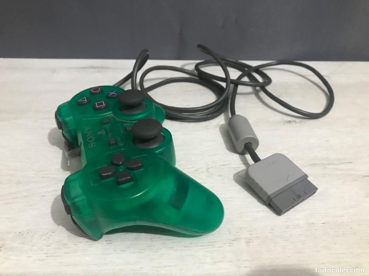Videojuegos y consolas: Mando PS1 Dual shock verde - Foto 6