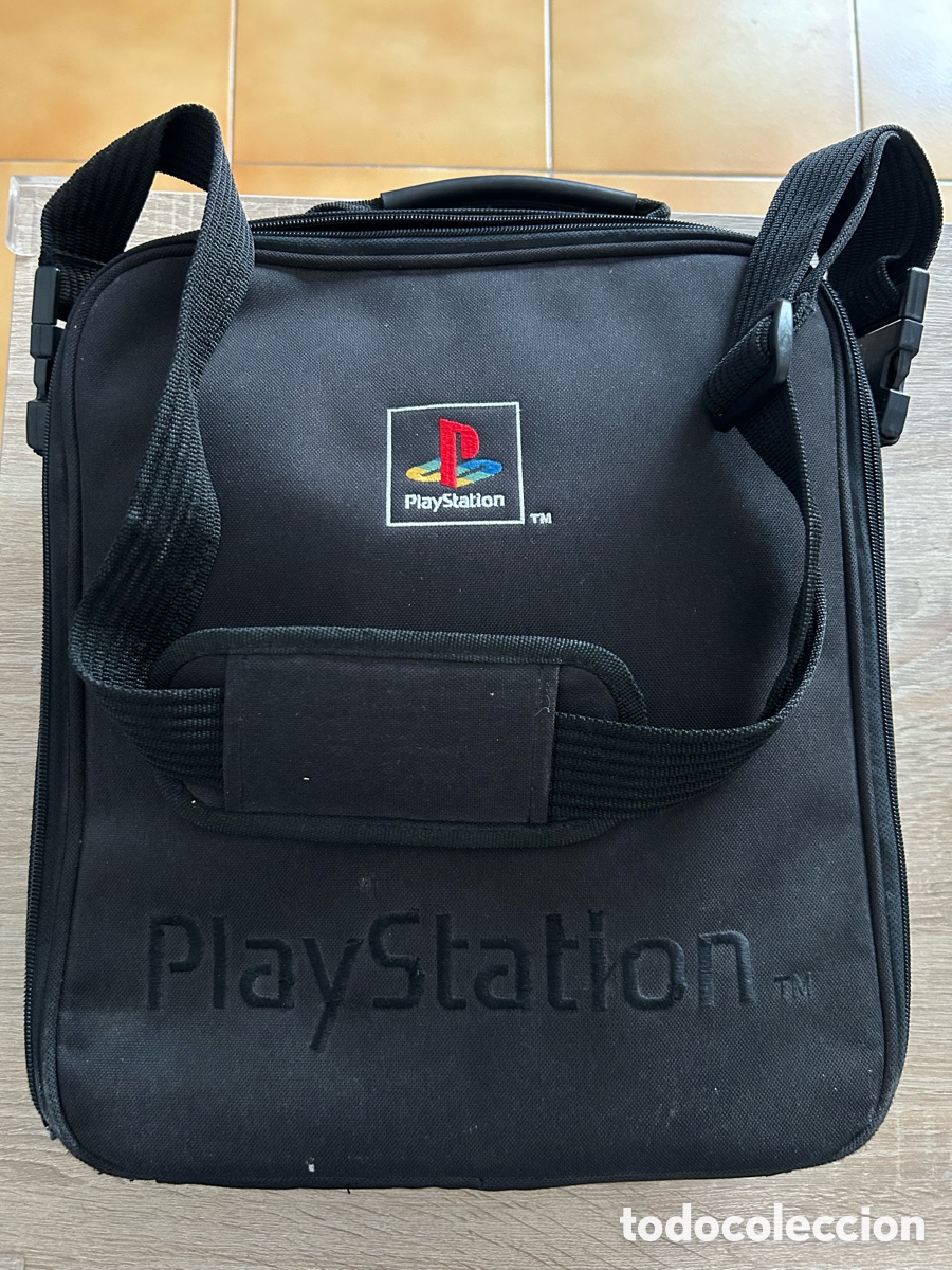 Videojuegos y consolas: Consola + funda playstation 1 - Foto 1