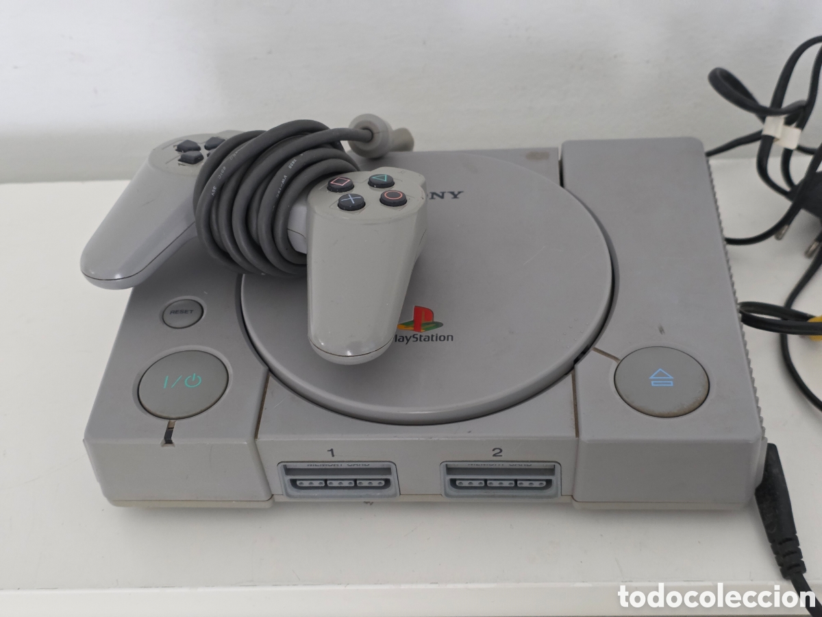 Videojuegos y consolas: Sony PS One SCPH-5502 con mando y cables funcionando - Foto 6