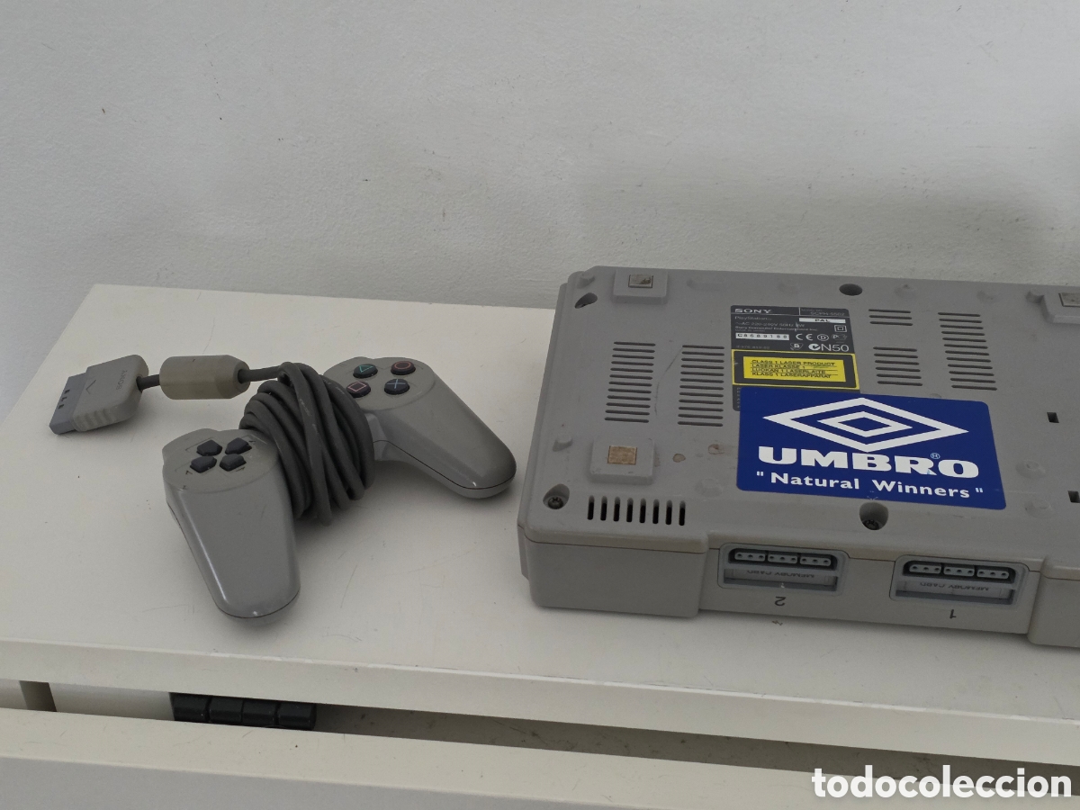 Videojuegos y consolas: Sony PS One SCPH-5502 con mando y cables funcionando - Foto 8