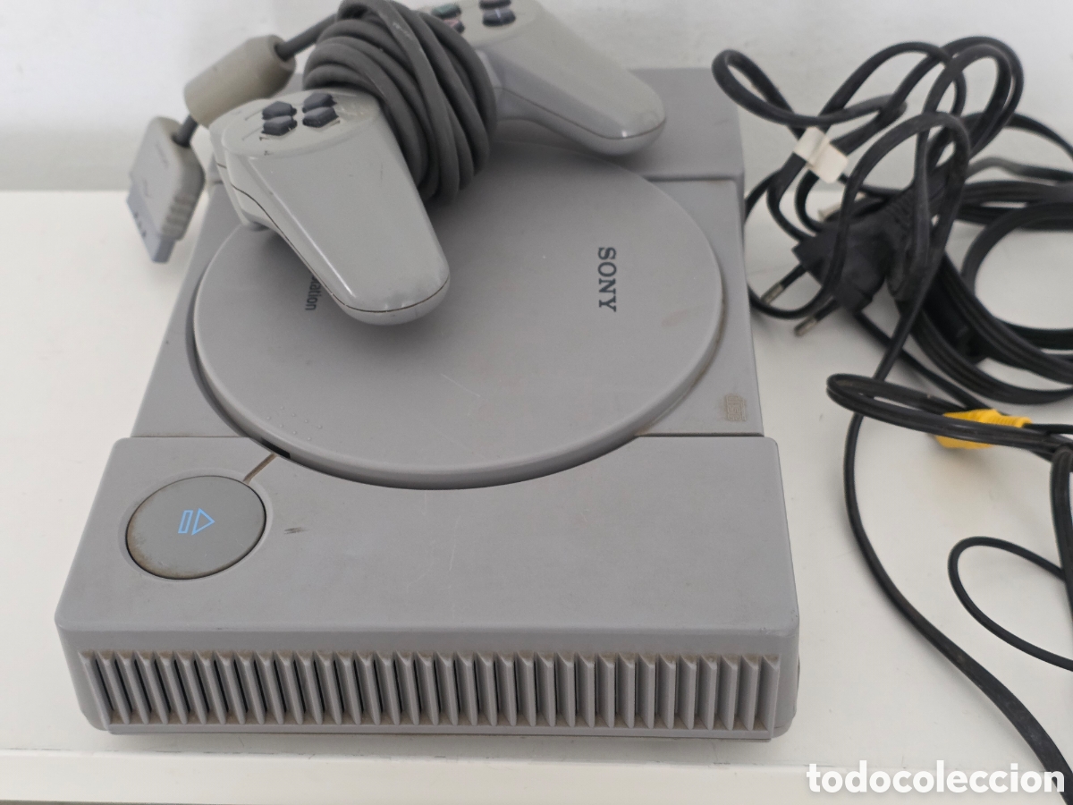 Videojuegos y consolas: Sony PS One SCPH-5502 con mando y cables funcionando - Foto 12