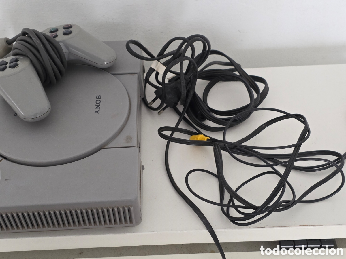 Videojuegos y consolas: Sony PS One SCPH-5502 con mando y cables funcionando - Foto 13