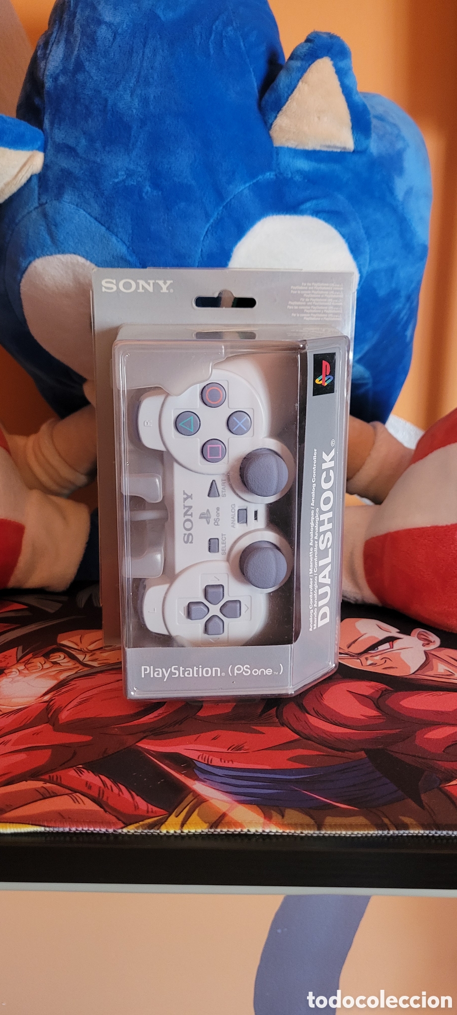 Videojuegos y consolas: Mando ps1 precintado - Foto 1
