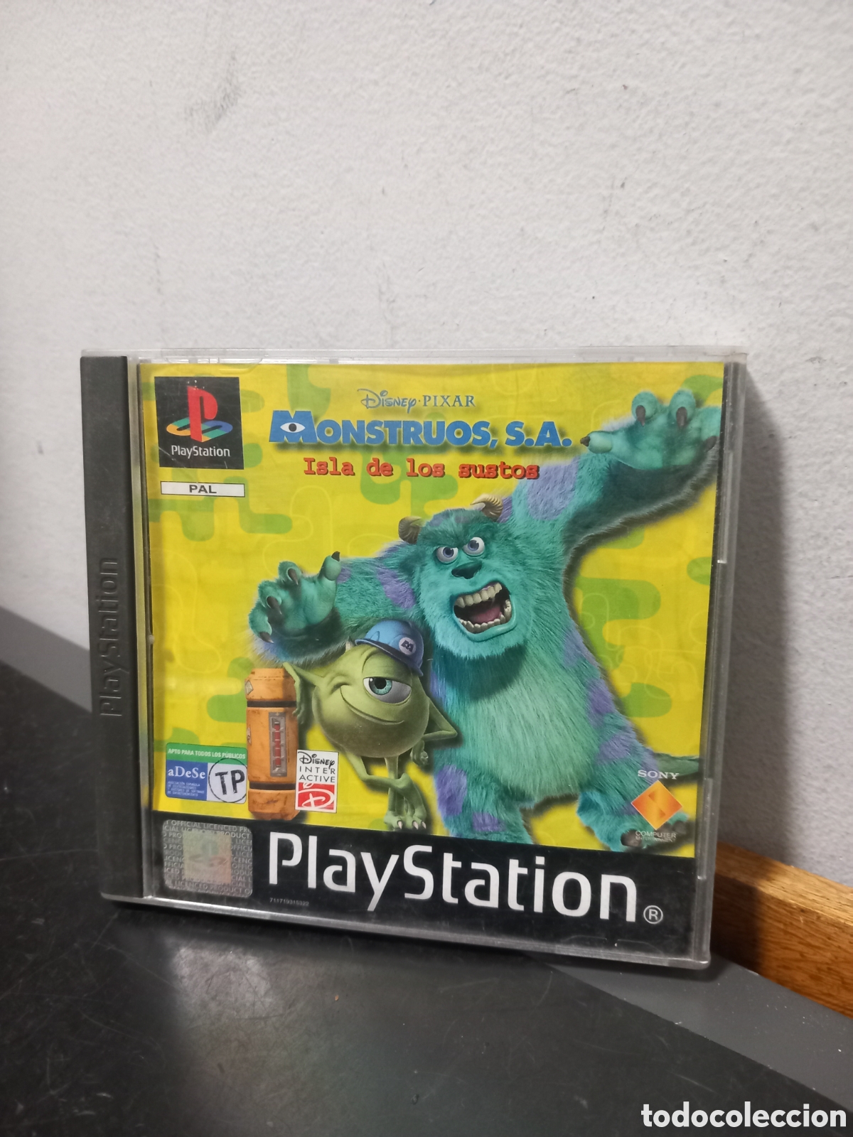 Video Games and Consoles: ANTIGUO JUEGO PLAYSTATION MONSTRUOS S.A. ORIGINAL