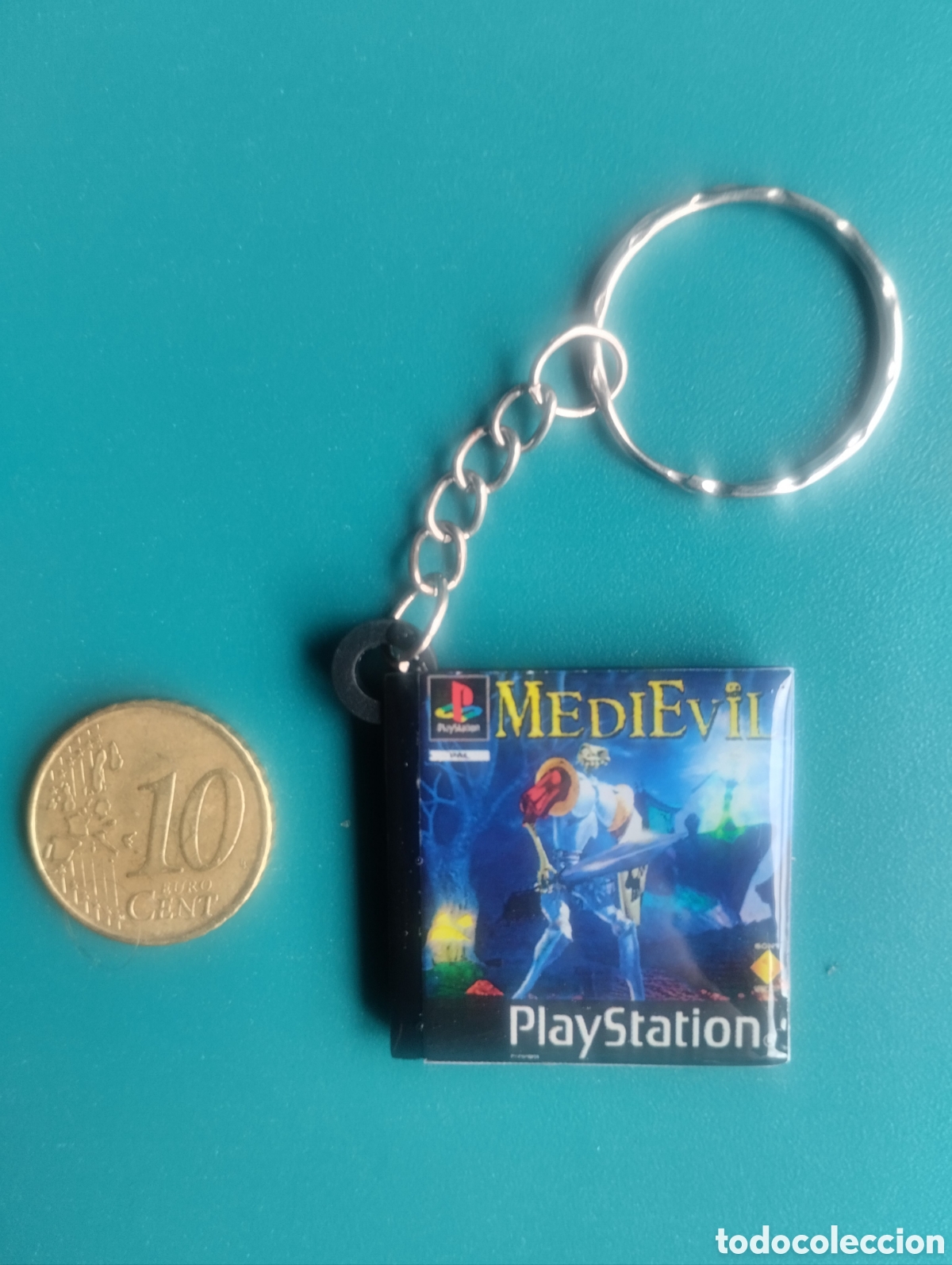 Videojuegos y Consolas: Llavero MediEvil Play Station